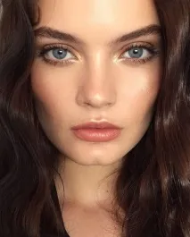 брови