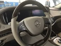 Вивчаємо Мерседес Майбах як преміальну альтернативу Бентлі Мульсан преміальну