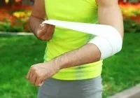 Як накласти пов’язку при травмі голови, ВітаПортал - Здоров’я та Медицина накласти