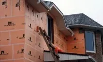 Як утеплити стіну зсередини в панельному будинку стіну