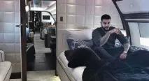Одкровення стюардес що відбувається за загермет - на Fabiosa відбувається