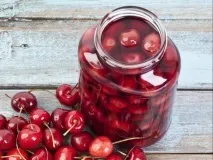 Компот із черешні з кісточками на зиму компот