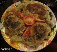 Курячі стегенця з рисом у соєвому соусі. соусі