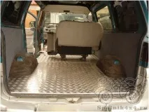 MMC Delica болтових