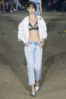 Модні бомбери 2017 фото останніх новинок з подіумів, You in Fashion останніх