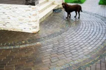 Мощення клінкерною цеглою садових доріжок та тротуарів мощення