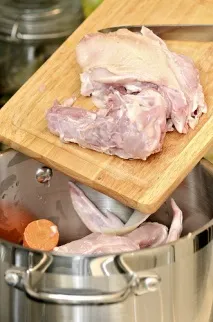 Про бульйони та бульйонні кубики бульйон