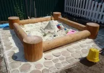 Пісочниця з кришкою-лавкою дитячої