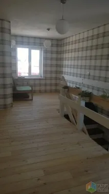 Підлога з натурального дерева підлога