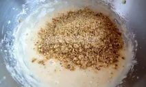 Святковий торт з грильяжем і карамельним кремом своїми руками. грильяжем