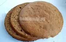 Святковий торт з грильяжем і карамельним кремом своїми руками. кремом