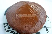 Святковий торт з грильяжем і карамельним кремом своїми руками. грильяжем