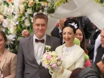 Рекордне весілля в центрі Харкова 48 молодят обмінялися обручками та хором сказали «Так! » (ФОТО) весілля