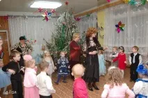 Сценарій до новорічного свята. Діти