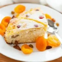 Сирна запіканка з курагою курагою