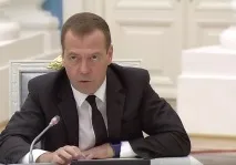 Грошей немає, але ми тримаємось! Новий годинник Медведєва немає