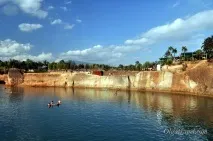 Grand Canyon каньйон в Чіанг Травні - місце для відпочинку в спекотний canyon