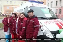 Гродненська обласна дитяча лікарня отримала в подарунок реанімобіль, З Гродно дитяча