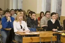 гуманітарний