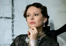 мене