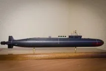 човен