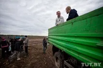Як ми їздили на картоплю, Back in the USSR їздили
