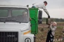 Як ми їздили на картоплю, Back in the USSR back