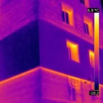Як правильно визначити причину промерзання стін у панельних будинках, і як цього уникнути правильно
