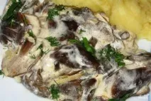 Як приготувати опеньки в вершковому соусі? приготувати
