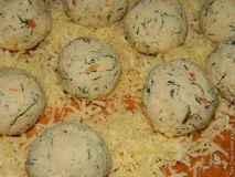 Курячий салат у кульках. курячий