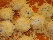 Курячий салат у кульках. курячий
