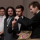Moonlight Ball – молодіжний бал у Вікторії – українська щотижнева газета «Єднання» молодіжний
