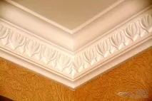 На який клей клеїти стельовий плінтус клей-шпаклівка, яким клеєм клеїти плінтус з пінопласту, клей