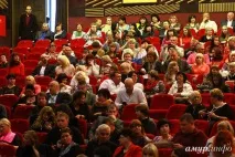 На закритті «Амурської осені» Олександр Ширвіндт відзначив надзвичайну терплячість амурського глядача олександр