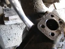 Обслуговування ступиці Заміна ступичних та шкворневих підшипників, обслуговування кулаків, заміна ступиці