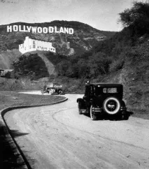 Величезні букви - HOLLYWOOD - мали спочатку якесь призначення букви