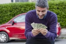 Відтепер власникам не доведеться віддавати свої машини за ті гроші, на які їх розводять. відтепер
