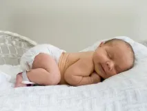 Перший місяць з дитиною шпаргалка для молодої мами. дитиною