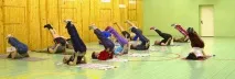 Школа Йоги людей