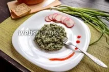 Солодка ковбаса зі згущеним молоком. згущеним