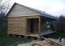 Зруб лазні з колоди лазні