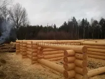 Зруб лазні з колоди поверху