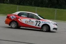 Тест Рено Логан 2 - Рено Логан 2 Спорт невбиваних спорт