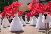 У Бобруйску відбувся парад наречених "Наречена-2014" парад