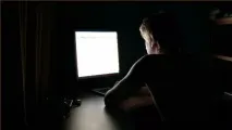 У соціальних мережах працюють групи, які штовхають підлітків на самогубства. мережах