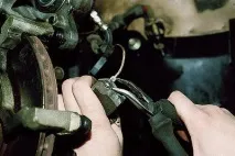 Заміна передніх гальмівних колодок ваз 2110 Інструкція та Відео! передніх