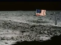 Американці хочуть на темний бік Місяця темний