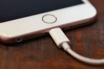Чиновник Укрчастотнагляду про те, як легалізувати iPhone 5 iPhone
