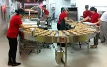 Що таке пончики Krispy Kreme і чи можна приготувати їх самому таке