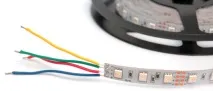 Як зробити багатобарвне підсвічування за допомогою RGB-світлодіодної стрічки багатобарвне